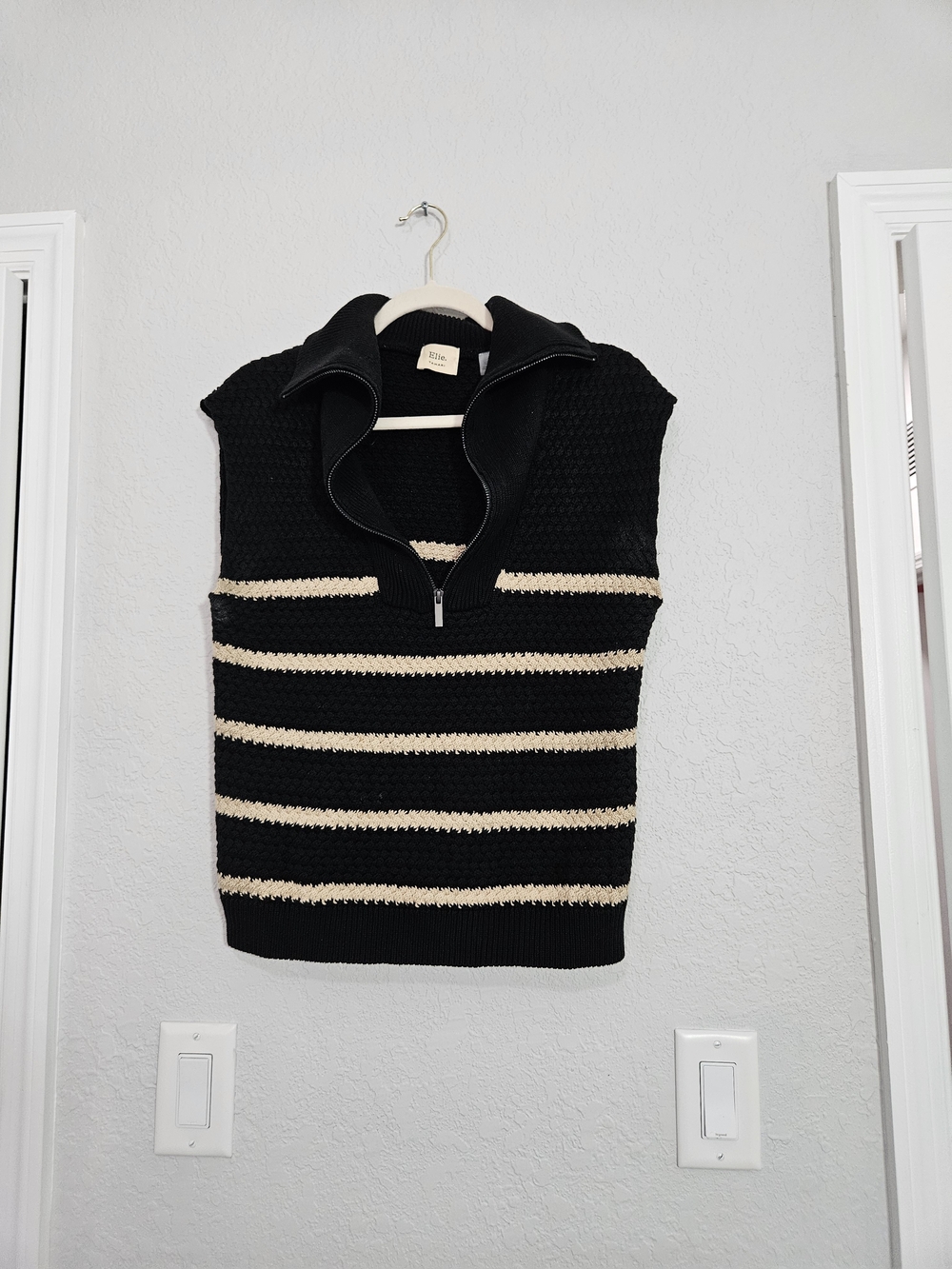 Tahari Black & Cream Striped Sleeveless Zip-Knit Sweater Vest